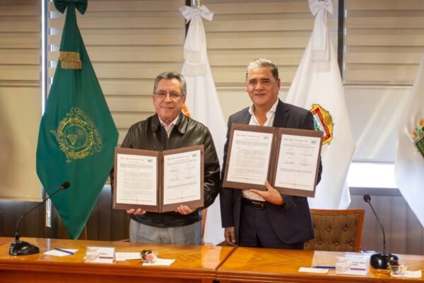Edomex y Universidad Fidel Velázquez firman acuerdo para atención médica de docentes
