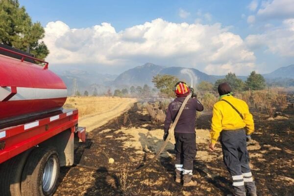 Amecameca sofoca incendio de 10 hectáreas; piden prevención ciudadana