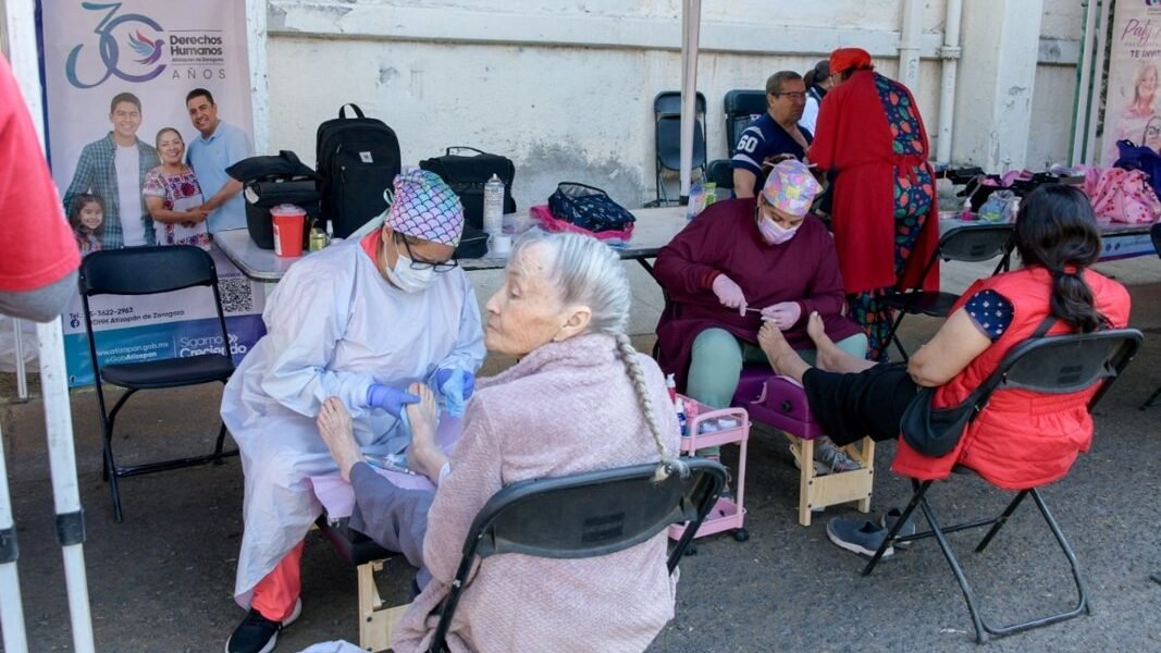 Atizapán lleva servicios municipales directo a las colonias