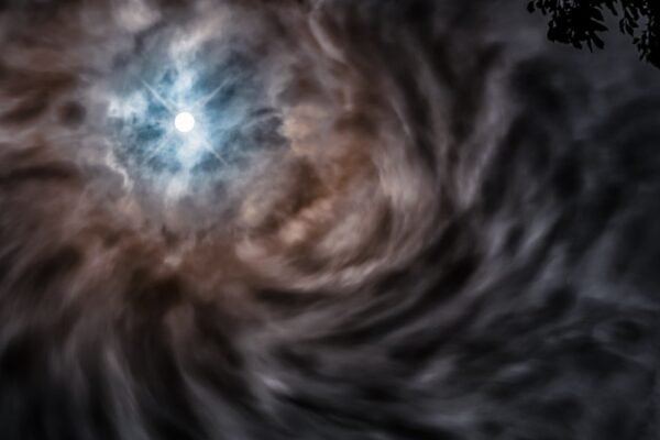 Telescopio latinoamericano captura colisión estelar en galaxia distante