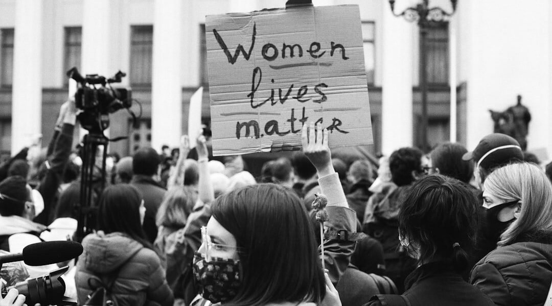 Reconocimientos del 8M: activismo iraní, salud reproductiva y liderazgo femenino