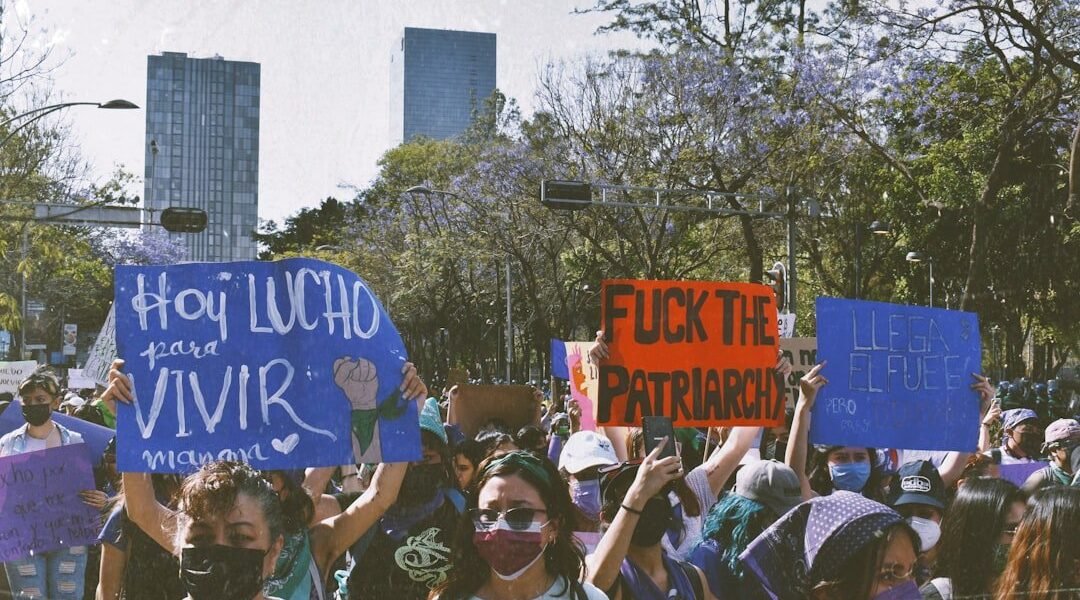 Reconocen a activistas por derechos de mujeres en conmemoración del 8M
