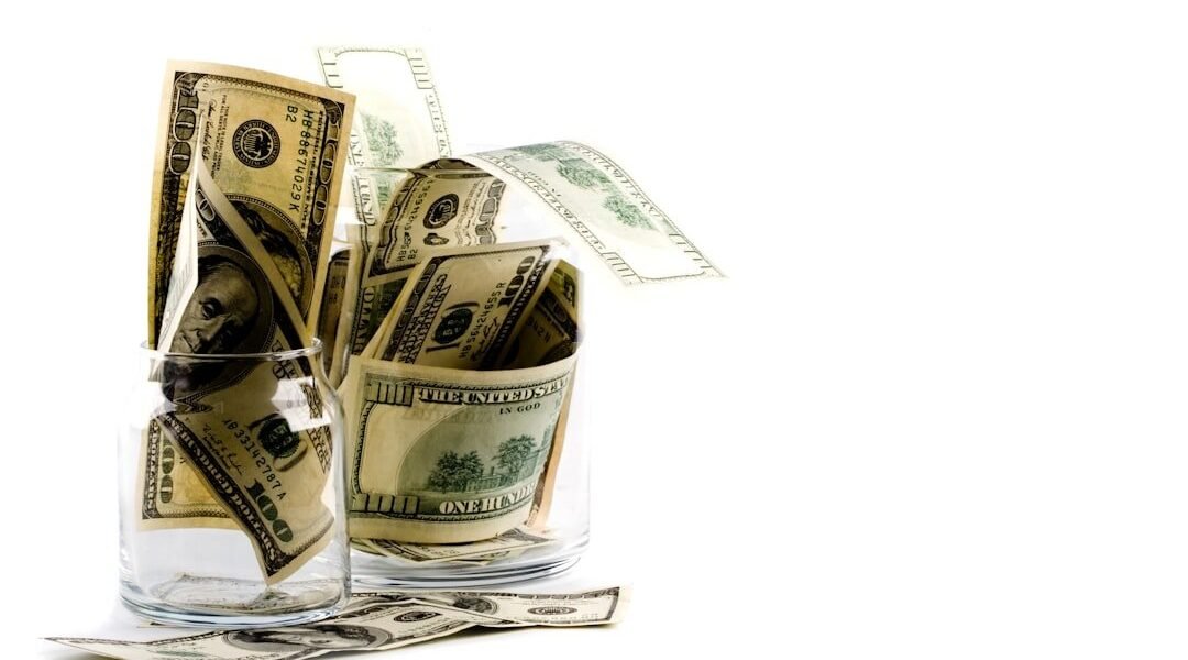 Más de 100 organizaciones pierden estatus fiscal en México por incumplimientos