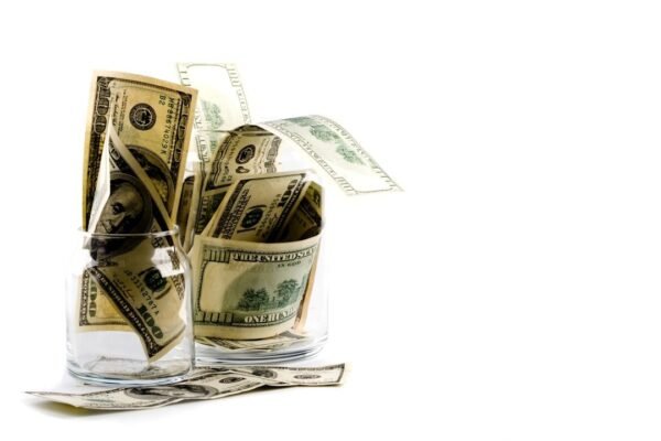 Más de 100 organizaciones pierden estatus fiscal en México por incumplimientos