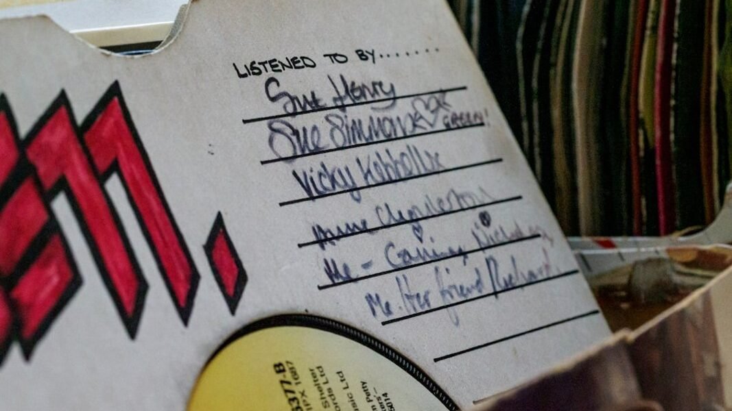 Voodoo: Una década de búsqueda sonora que desemboca en 'Fangs & Feathers'