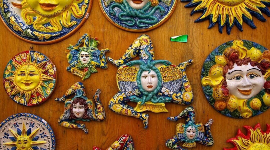 Pedro Friedeberg: El artista que desafió la austeridad con su universo ornamental