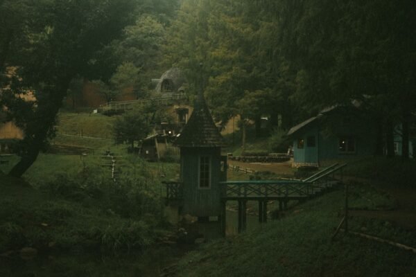 Frankenstein de Del Toro: ambición visual y los riesgos del exceso