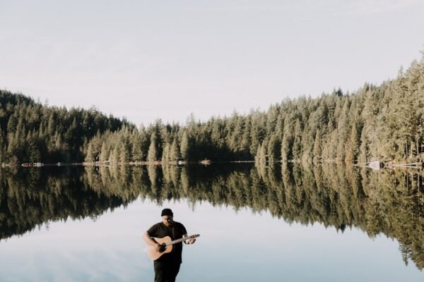 Sofía Ellar: Una década de búsqueda, arte y reinvención