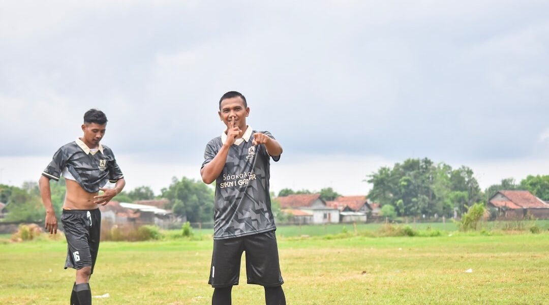 Superclásico sin coronas: Ortiz y Meneghini buscan su primer título como DT