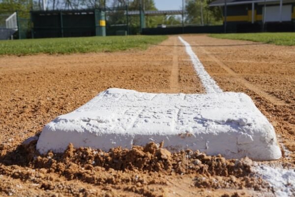 El gesto de Raleigh que encendió las redes: la rivalidad amistosa en el Clásico Mundial