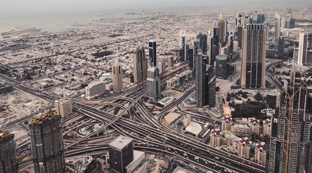 Santander y BBVA conquistan Oriente Medio: la apuesta española por el Golfo