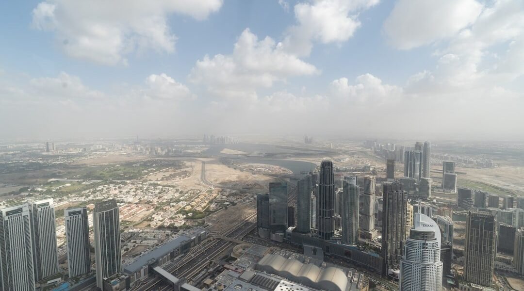 Santander y BBVA expanden su presencia en Oriente Medio