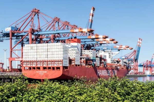 Sector empresarial de EE.UU. apuesta por mantener el T-MEC pese a críticas de Trump