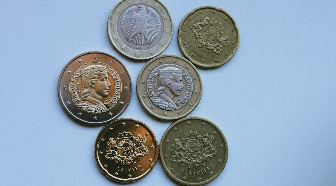 ¿Por qué el peso aguanta mientras la deuda tiembla?