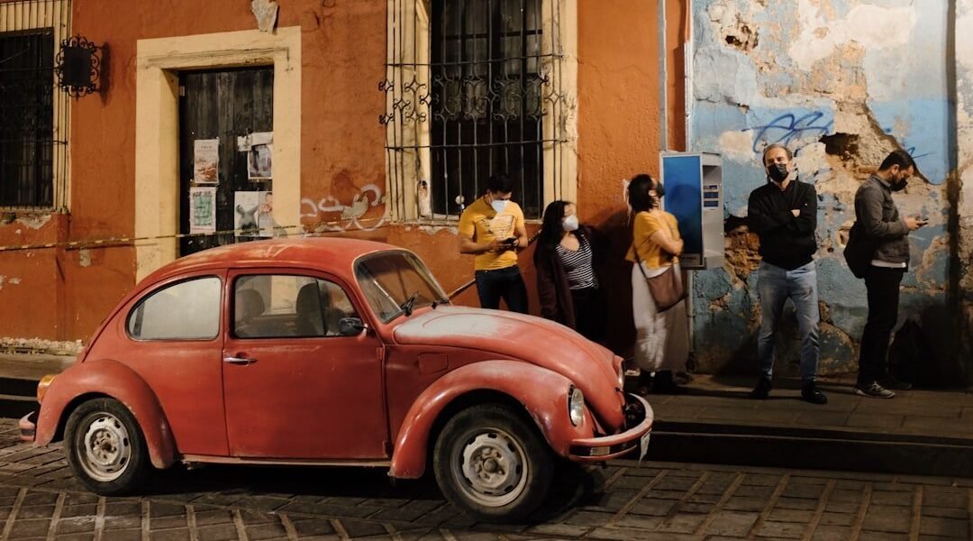 México lanza su marca de autos eléctricos para frenar invasión china