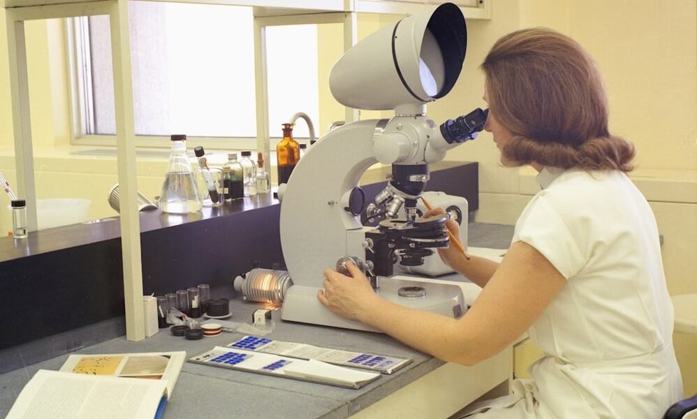 La ciencia mexicana sigue siendo territorio masculino: desigualdad de género en números