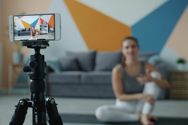 La trampa digital: qué falta en México para usar pantallas bien en las aulas