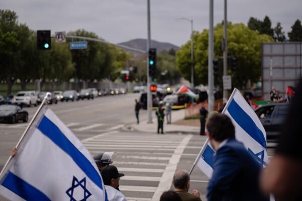 Israel intensifica operaciones militares contra Hezbolá en territorio libanés