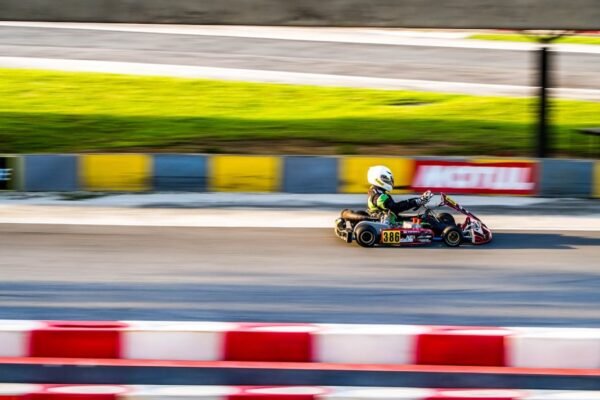 Pérez regresa a la F1 en Australia 2026 tras un año fuera de competencia