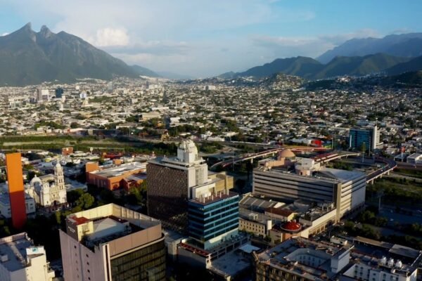 Sonora impulsa transformación educativa en Nogales con inversión de 13 millones