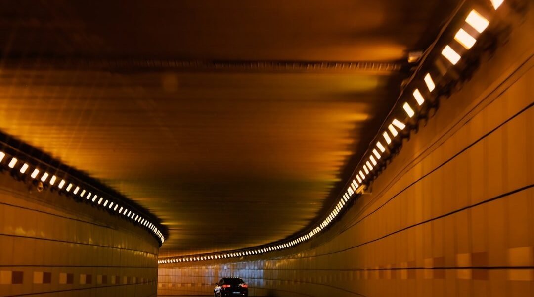 México apuesta por su propio corredor interoceánico para competir con Panamá