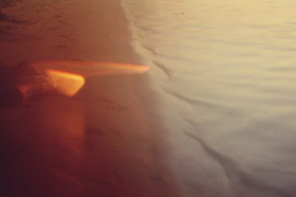 Tornados de fuego: la técnica experimental que promete revolucionar la limpieza de derrames petroleros