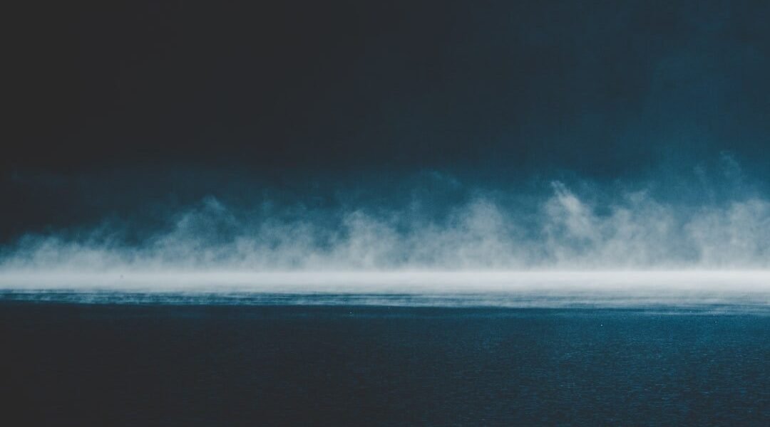 Tornados de fuego: la apuesta científica para limpiar derrames de petróleo