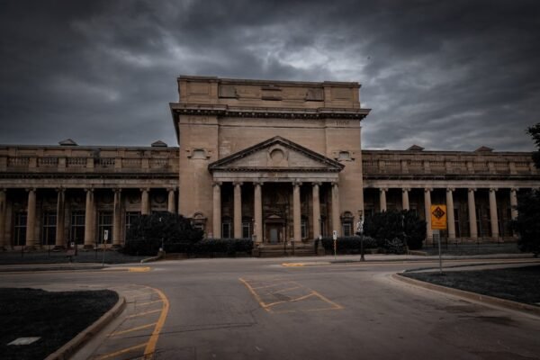 Crisis de gobernanza local: cuando los ediles abandonan el barco
