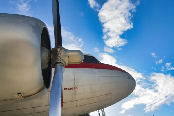 México apunta a combustibles verdes para descarbonizar la aviación