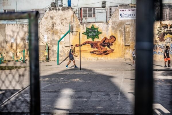 Cuba frente al precipicio: cuando la supervivencia política se choca con la realidad económica