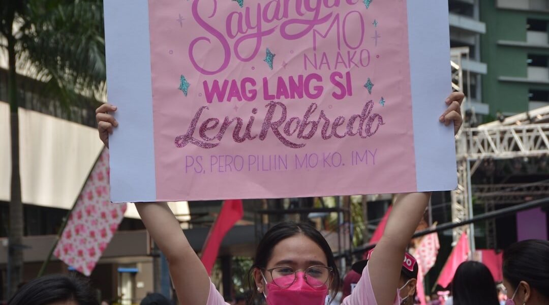 El dilema de los feminismos: ¿selectividad política o compromiso universal?