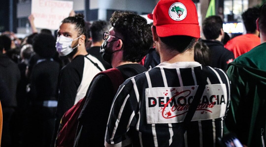 Uruguay nada contracorriente mientras la prensa latinoamericana se ahoga