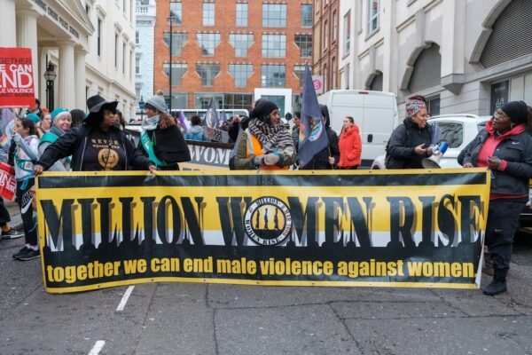 Policías mujeres participarán desarmadas en marcha del 8M