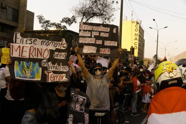 Sheinbaum impulsa reforma electoral que divide a su coalición