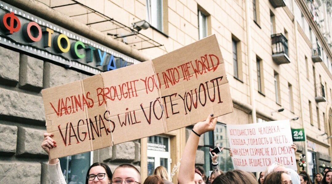 Movimiento Ciudadano propone reducir edad de voto a 16 años en México