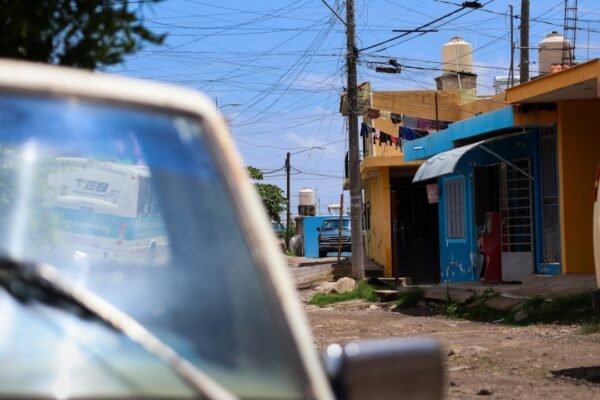 La Brecha Invisible: Cómo Coexisten el Discurso Público y la Realidad de la Salud en México