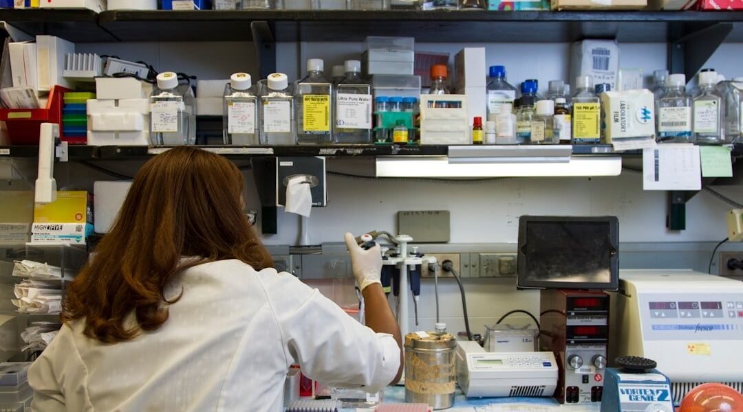 Cambios en NIH: impacto global de decisiones políticas en investigación médica