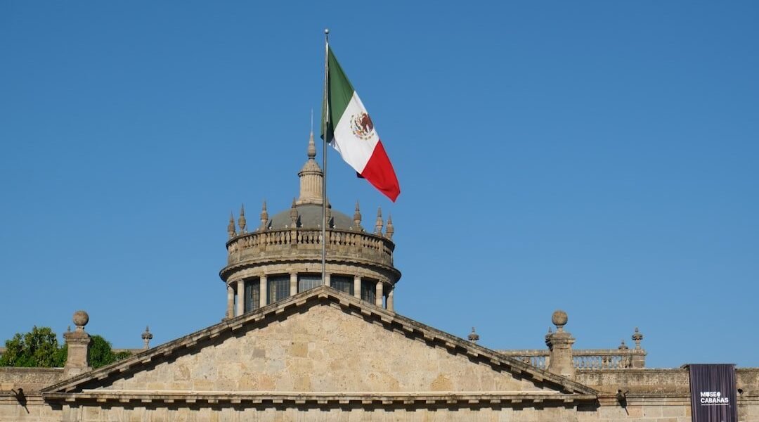 México retrasa el registro de su Credencial Universal de Salud para abril
