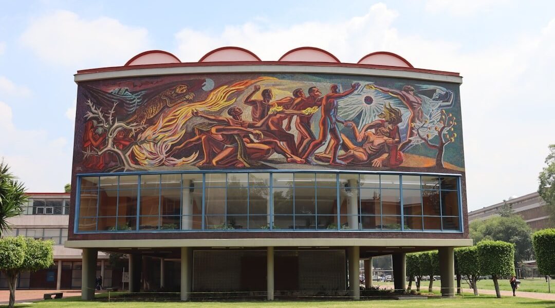 Detenciones en centro de rehabilitación tras muerte de paciente en Edomex