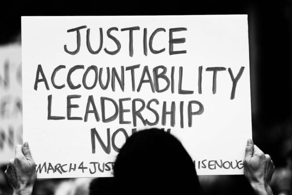 Investigación internacional revela muerte de activistas en Bulgaria bajo sospecha de práctica sectaria