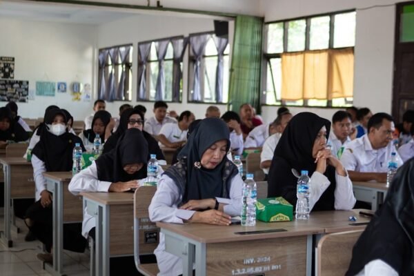Organizaciones civiles denuncian deuda histórica con niñas y adolescentes en México