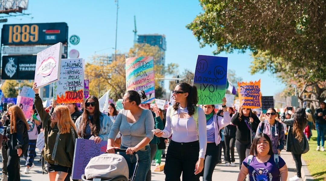 Conmemoración del 8M en CDMX: 120 mil manifestantes y nueve detenciones