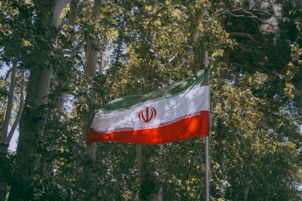 Irán en la encrucijada: ¿Qué viene después del líder supremo?