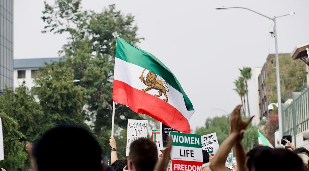 Irán después de Jamenei: ¿cambio político o continuidad del régimen?