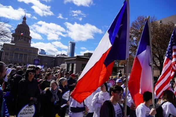 Las Abejas de Acteal claman contra la violencia: 400 mujeres marchan en el 8-M