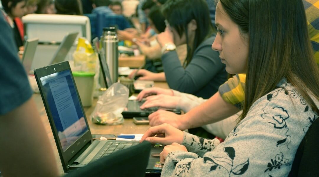 ¿Promesa cumplida o marketing educativo? El debate tras los números de empleabilidad