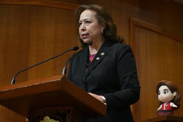 Crean fondo de 800 mdp para atender cáncer y cardiopatías en menores sin seguridad social