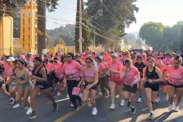 Segunda Carrera Rosa en Tlalmanalco: éxito y compromiso contra la violencia