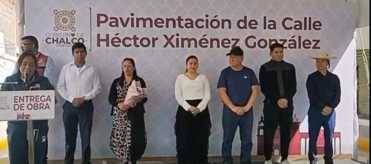 Chalco pavimenta calle Héctor Ximénez González y beneficia a escolares