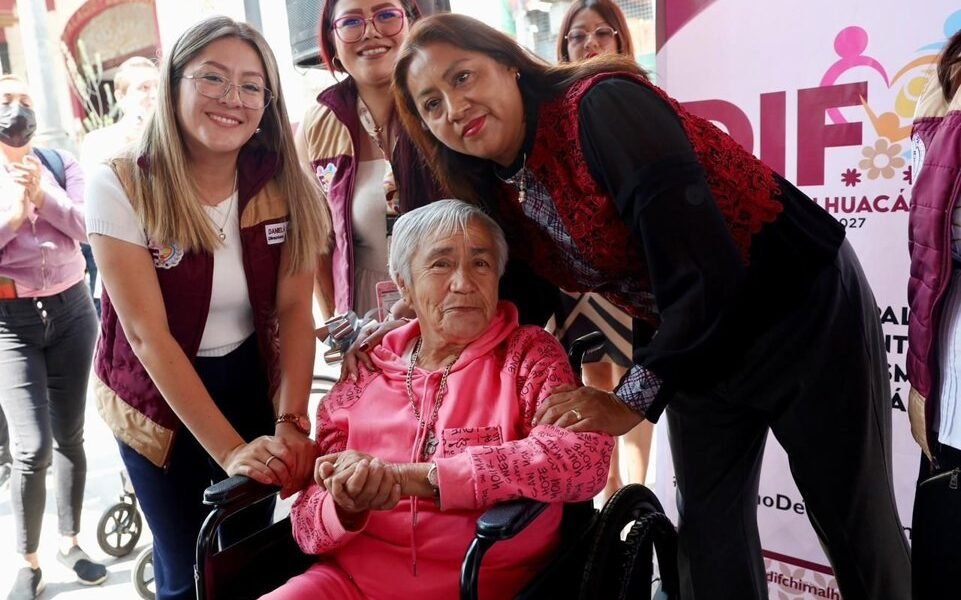 Chimalhuacán entrega 196 aparatos de movilidad para mejorar calidad de vida